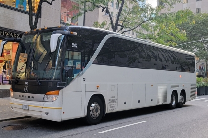 Snow bus NYC